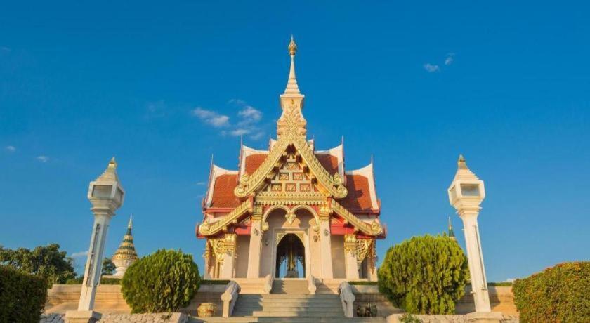 Thanburi Hotel Udon Thani Exteriör bild