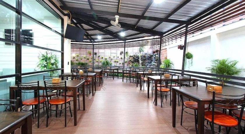 Thanburi Hotel Udon Thani Exteriör bild