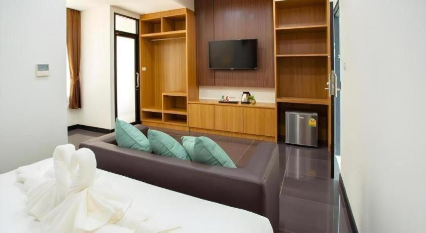Thanburi Hotel Udon Thani Exteriör bild
