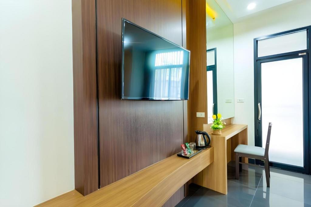 Thanburi Hotel Udon Thani Exteriör bild