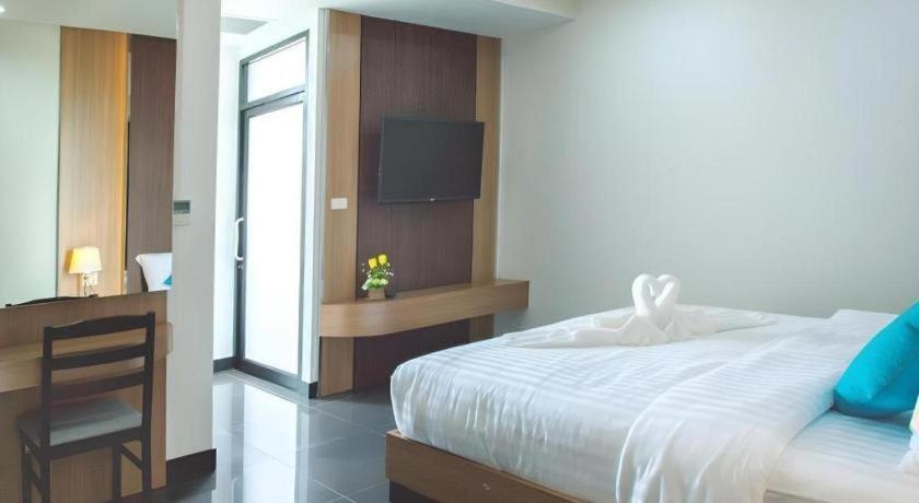 Thanburi Hotel Udon Thani Exteriör bild