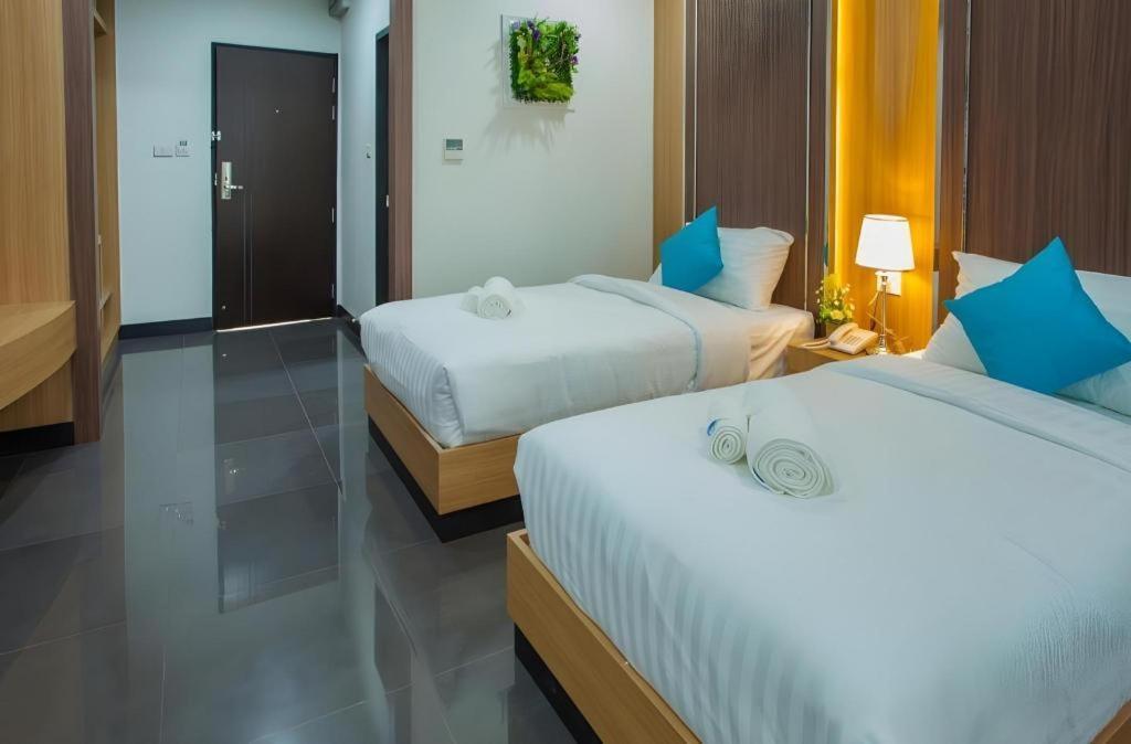 Thanburi Hotel Udon Thani Exteriör bild